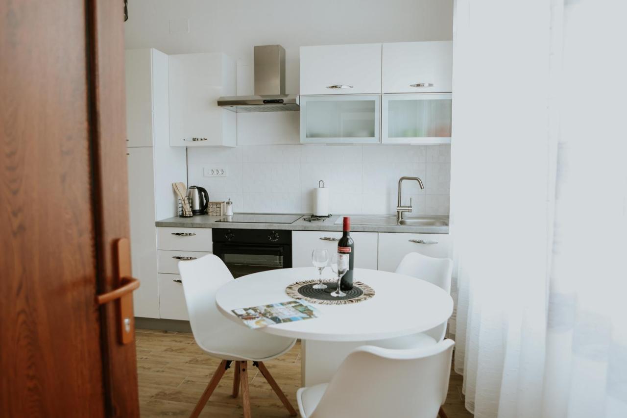 Apartman Nikola Gospić Eksteriør bilde